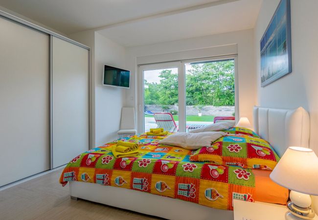 Villa in Svetvincenat - Villa Vita in Central Istria - Ground Floor Villa for 6 People with Heated Pool  Villa in Svetvincenat - Villa Vita in Central Istria - Ground Floor Villa for 6 People with Heated Pool