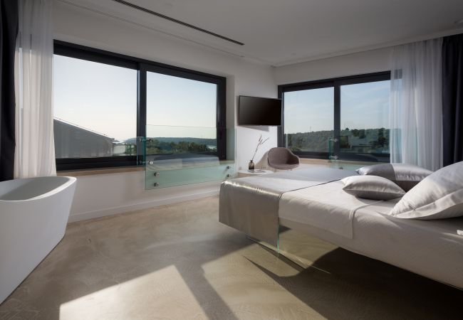 Villa in Banjole - Villa Lucy Banjole for 12 people near Medulin with heated indoor pool & spa just 400 meters from the beach Villa in Banjole - Villa Lucy Banjole for 12 people near Medulin with heated indoor pool & spa just 400 meters from the beach