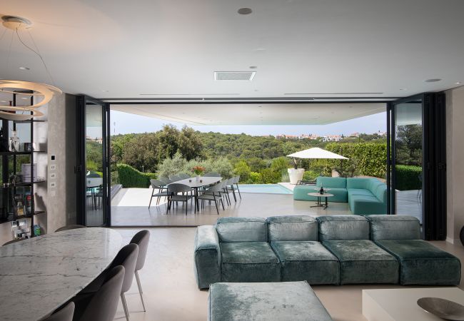Villa in Banjole - Villa Lucy Banjole for 12 people near Medulin with heated indoor pool & spa just 400 meters from the beach Villa in Banjole - Villa Lucy Banjole for 12 people near Medulin with heated indoor pool & spa just 400 meters from the beach