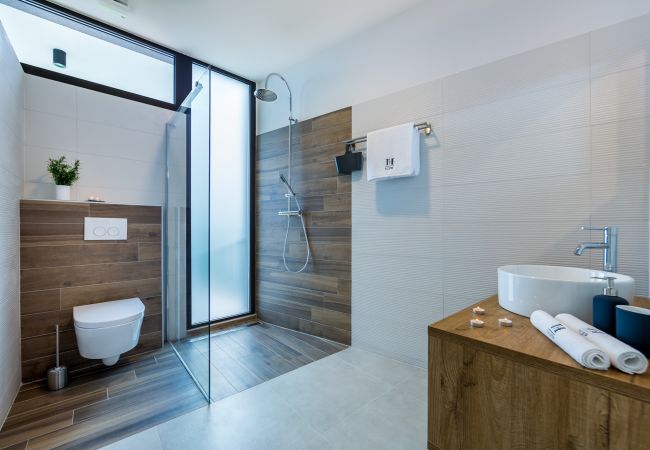 Villa in Opatija - Luxury Villa The View in Opatija for 12 people with incredible sea view & wellness Villa in Opatija - Luxury Villa The View in Opatija for 12 people with incredible sea view & wellness