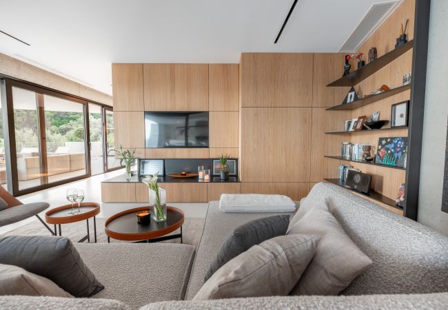 Villa in Mošcenice - Villa 3.0 near Opatija for 8 people with indoor and outdoor pool & wellness Villa in Mošcenice - Villa 3.0 near Opatija for 8 people with indoor and outdoor pool & wellness