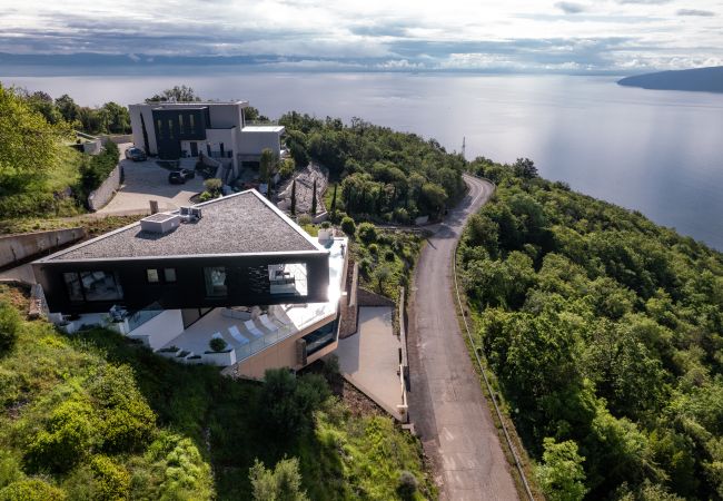 Villa in Mošcenice - Villa 3.0 near Opatija for 8 people with indoor and outdoor pool & wellness Villa in Mošcenice - Villa 3.0 near Opatija for 8 people with indoor and outdoor pool & wellness