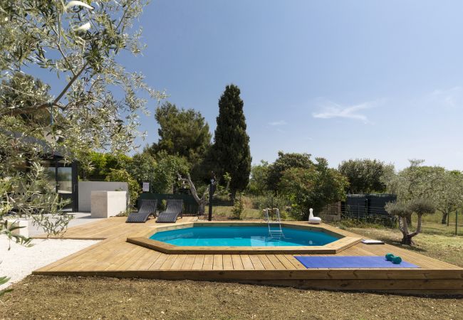 Villa in Pomer - Beach House Olive - ground floor house for 2 people with private beach near Medulin Villa in Pomer - Beach House Olive - ground floor house for 2 people with private beach near Medulin