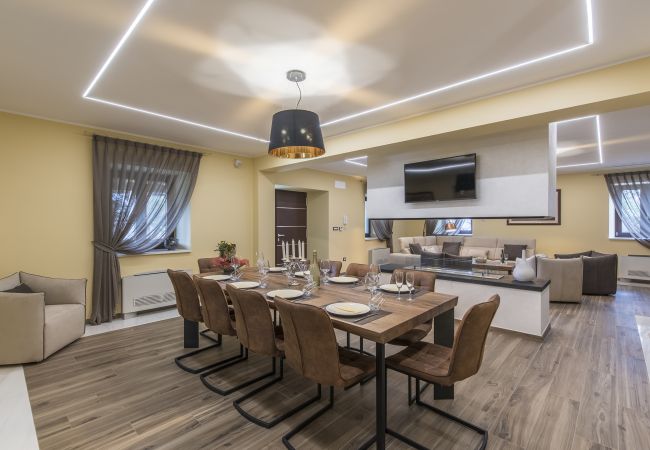 Villa in Brtonigla - Villa LV near Novigrad for 8 people spa & children playground only 1.5 km from beach Villa in Brtonigla - Villa LV near Novigrad for 8 people spa & children playground only 1.5 km from beach