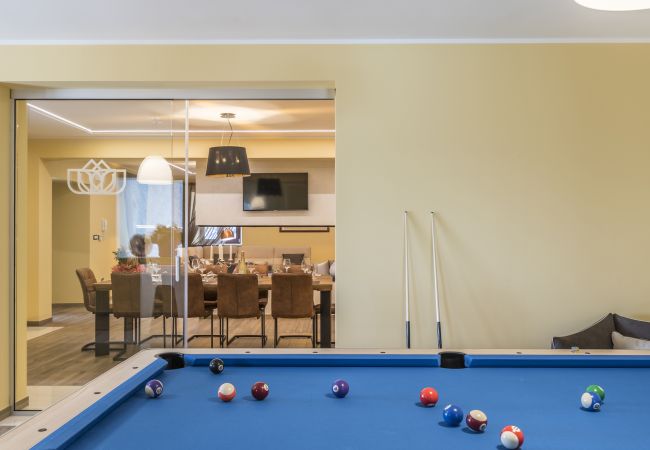 Villa in Brtonigla - Villa LV near Novigrad for 8 people spa & children playground only 1.5 km from beach Villa in Brtonigla - Villa LV near Novigrad for 8 people spa & children playground only 1.5 km from beach