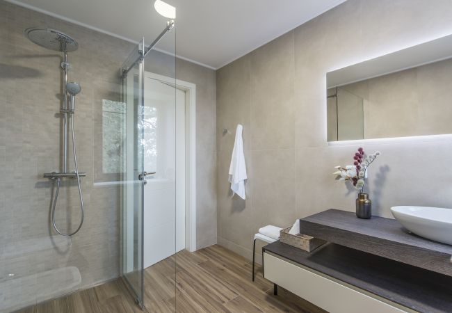 Villa in Brtonigla - Villa LV near Novigrad for 8 people spa & children playground only 1.5 km from beach Villa in Brtonigla - Villa LV near Novigrad for 8 people spa & children playground only 1.5 km from beach