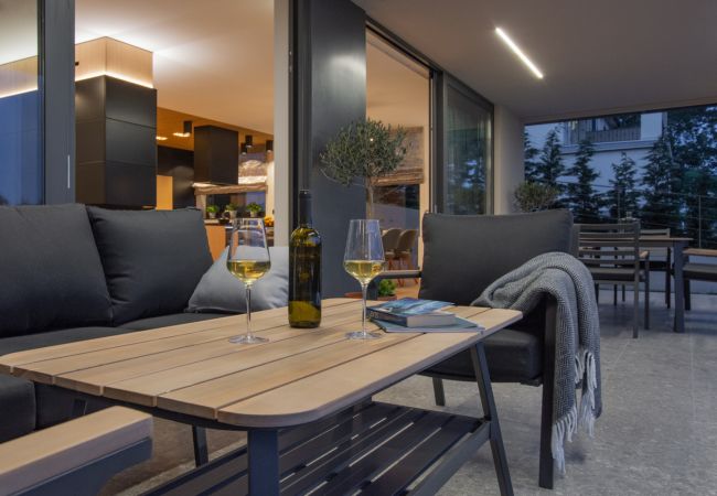Villa in Nedešcina - Villa Valpinia for 8 people in Labin - Rabac with 40 m2 heated pool, indoor jacuzzi & sauna Villa in Nedešcina - Villa Valpinia for 8 people in Labin - Rabac with 40 m2 heated pool, indoor jacuzzi & sauna