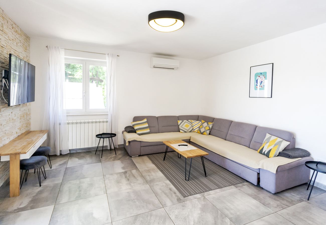 Villa in Marcana - Holiday House Gortan for 7 people near Pula with children playground and private pool - pet friendly