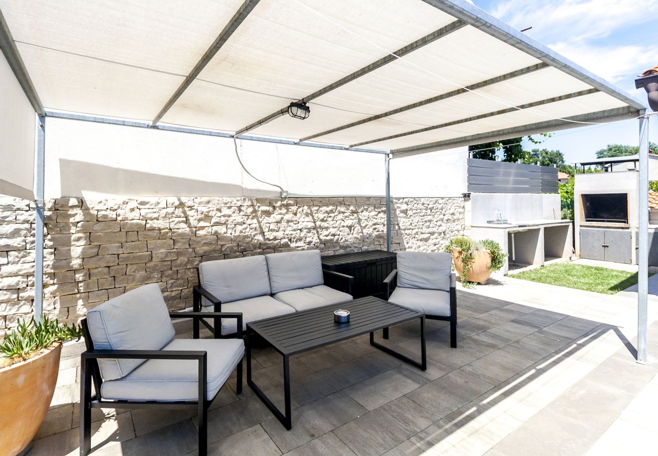 Villa in Marcana - Holiday House Gortan for 7 people near Pula with children playground and private pool - pet friendly