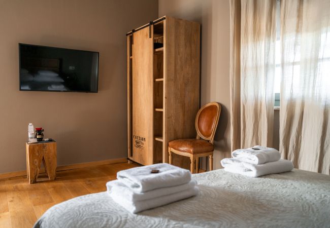 Villa in Višnjan - Villa Moonlight 2 for 12  persons near Poreč with private heated pool - 45 m2 & playground Villa in Višnjan - Villa Moonlight 2 for 12  persons near Poreč with private heated pool - 45 m2 & playground
