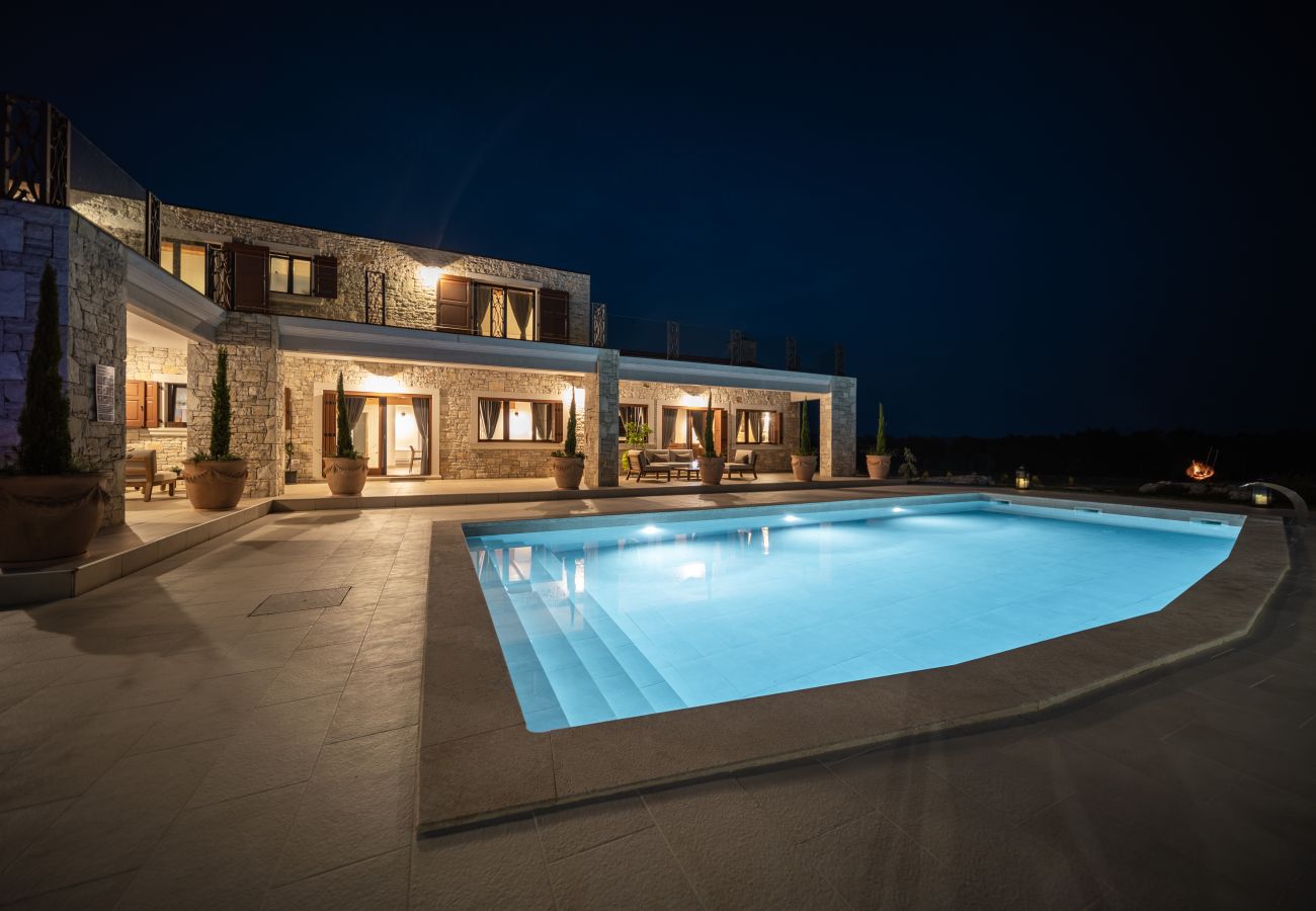 Villa in Hrboki - Villa Antea for 10 people near Barban with heated pool 75 m2 - welness & large garden