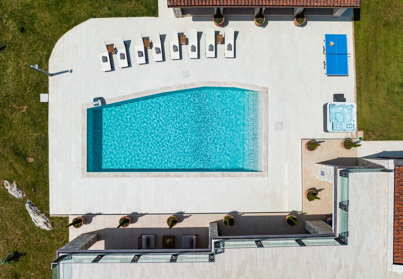 Villa in Hrboki - Villa Antea for 10 people near Barban with heated pool 75 m2 - welness & large garden