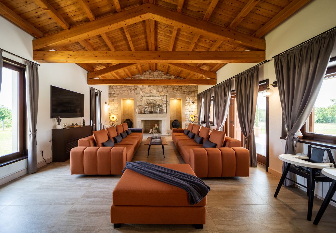 Villa in Hrboki - Villa Antea for 10 people near Barban with heated pool 75 m2 - welness & large garden