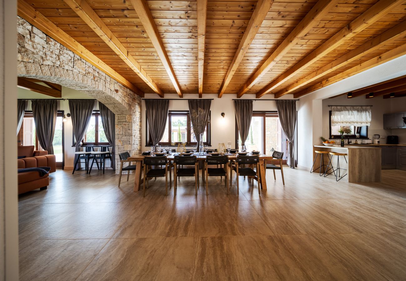 Villa in Hrboki - Villa Antea for 10 people near Barban with heated pool 75 m2 - welness & large garden