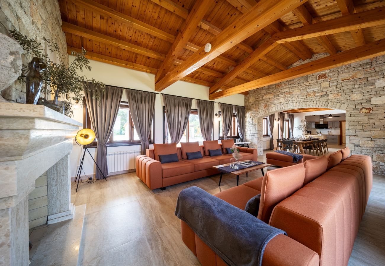 Villa in Hrboki - Villa Antea for 10 people near Barban with heated pool 75 m2 - welness & large garden