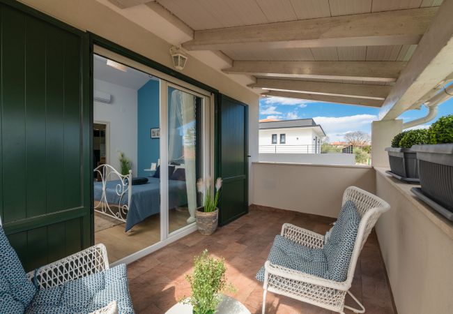 Villa in Krnica - Villa Laura Krnica near Pula for 8 people - pet friendly with children playground Villa in Krnica - Villa Laura Krnica near Pula for 8 people - pet friendly with children playground