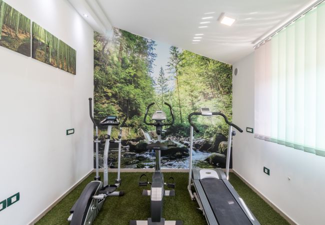 Villa in Valtura - Villa Istra Kamen for kids & families near Pula for 18 people with sport activities, wellness & 67 m2 heated private pool Villa in Valtura - Villa Istra Kamen for kids & families near Pula for 18 people with sport activities, wellness & 67 m2 heated private pool