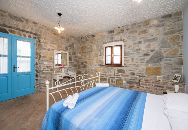 Villa in Buzet - Villa Denis Village in Central Istria for 28 people pet friendly complex of 4 stone houses Villa in Buzet - Villa Denis Village in Central Istria for 28 people pet friendly complex of 4 stone houses