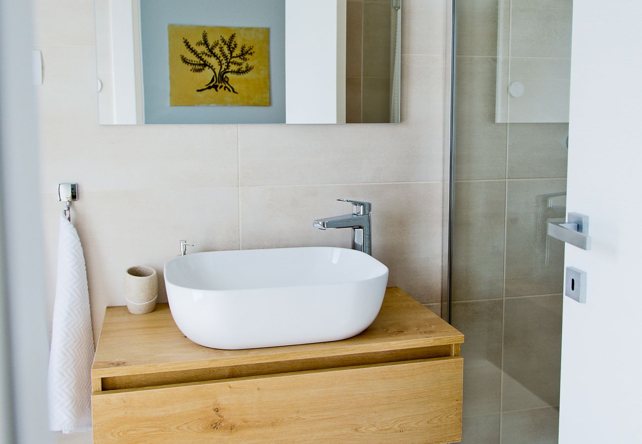 Villa in Želiski - Villa Bateli for 8 people in Central Istria with children playground, jacuzzi and salt-water private pool