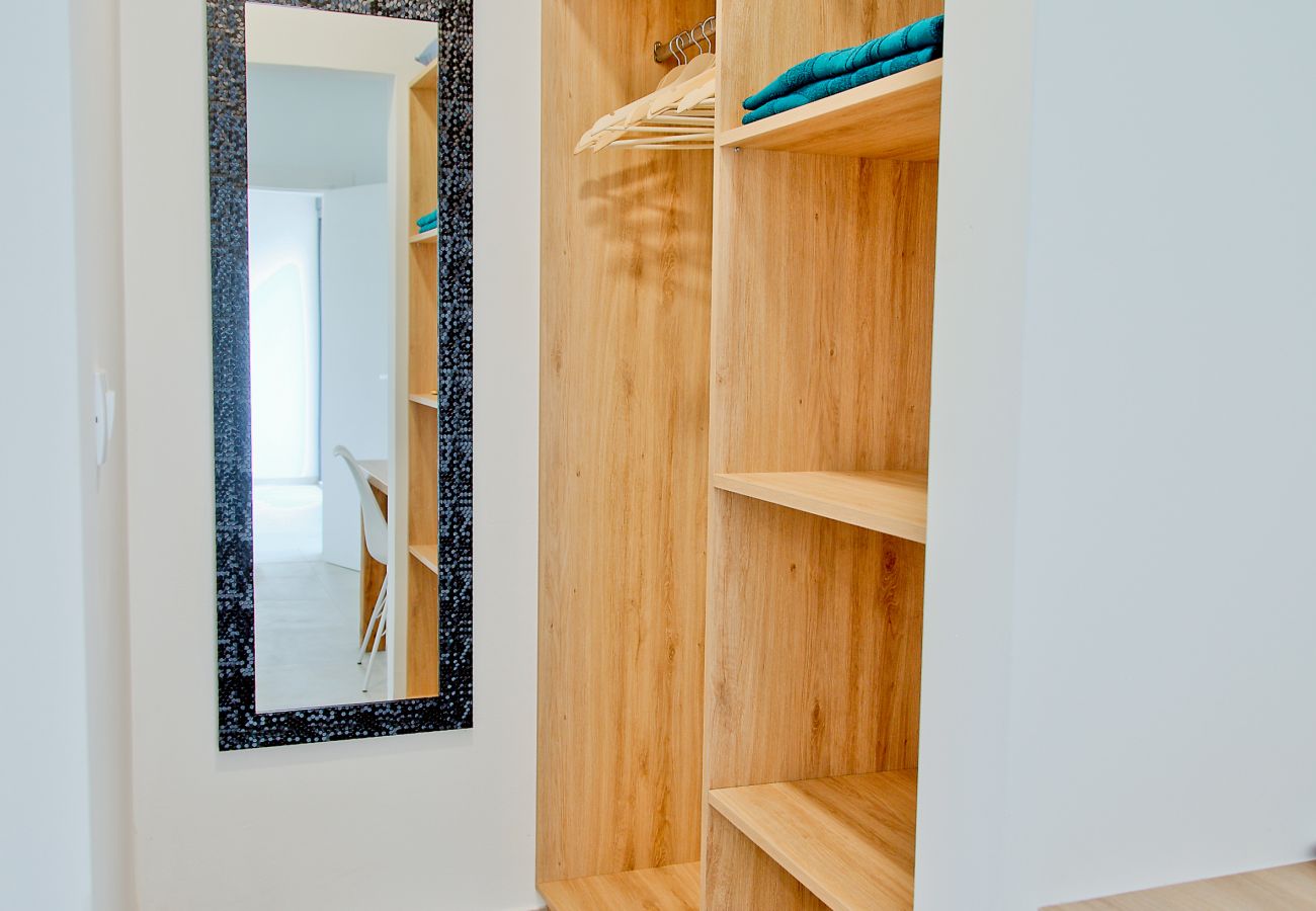 Villa in Želiski - Villa Bateli for 8 people in Central Istria with children playground, jacuzzi and salt-water private pool
