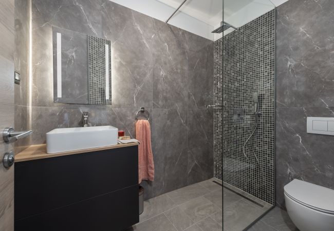 Villa in Sveta Nedelja - Villa Alison Deluxe for 4 + 2 near Labin - Rabac with heated pool & spa Villa in Sveta Nedelja - Villa Alison Deluxe for 4 + 2 near Labin - Rabac with heated pool & spa