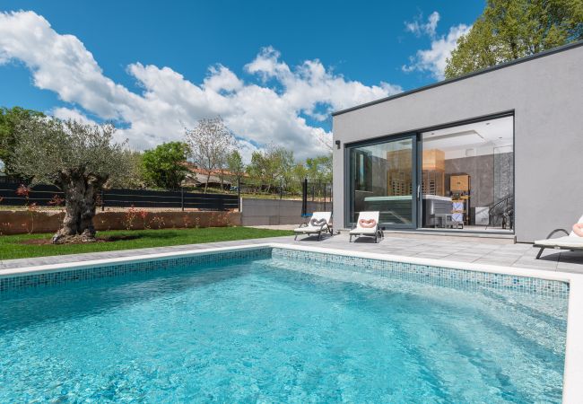 Villa in Sveta Nedelja - Villa Alison Deluxe for 4 + 2 near Labin - Rabac with heated pool & spa Villa in Sveta Nedelja - Villa Alison Deluxe for 4 + 2 near Labin - Rabac with heated pool & spa