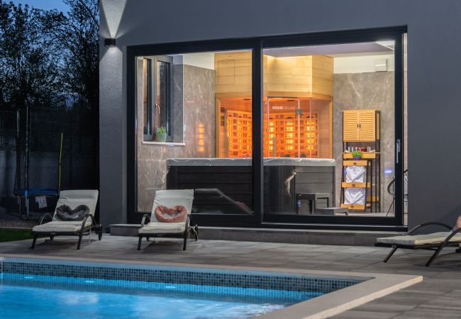 Villa in Sveta Nedelja - Villa Alison Deluxe for 4 + 2 near Labin - Rabac with heated pool & spa Villa in Sveta Nedelja - Villa Alison Deluxe for 4 + 2 near Labin - Rabac with heated pool & spa