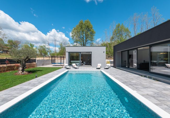 Villa in Sveta Nedelja - Villa Alison Deluxe for 4 + 2 near Labin - Rabac with heated pool & spa Villa in Sveta Nedelja - Villa Alison Deluxe for 4 + 2 near Labin - Rabac with heated pool & spa