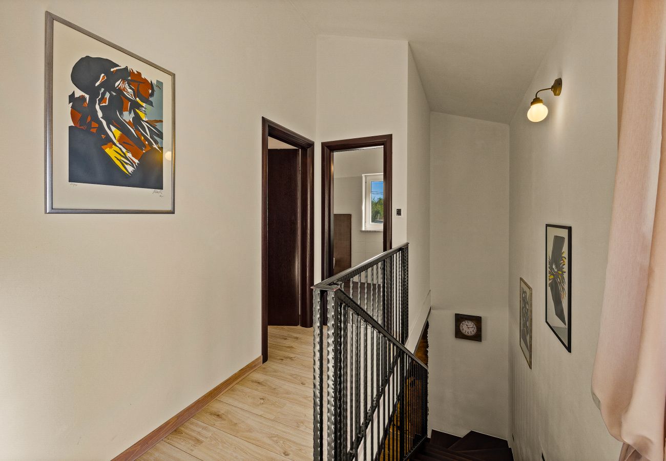 Villa in Labin - Charming Villa Antoana for families and kids in Labin - Rabac with children playground & private pool