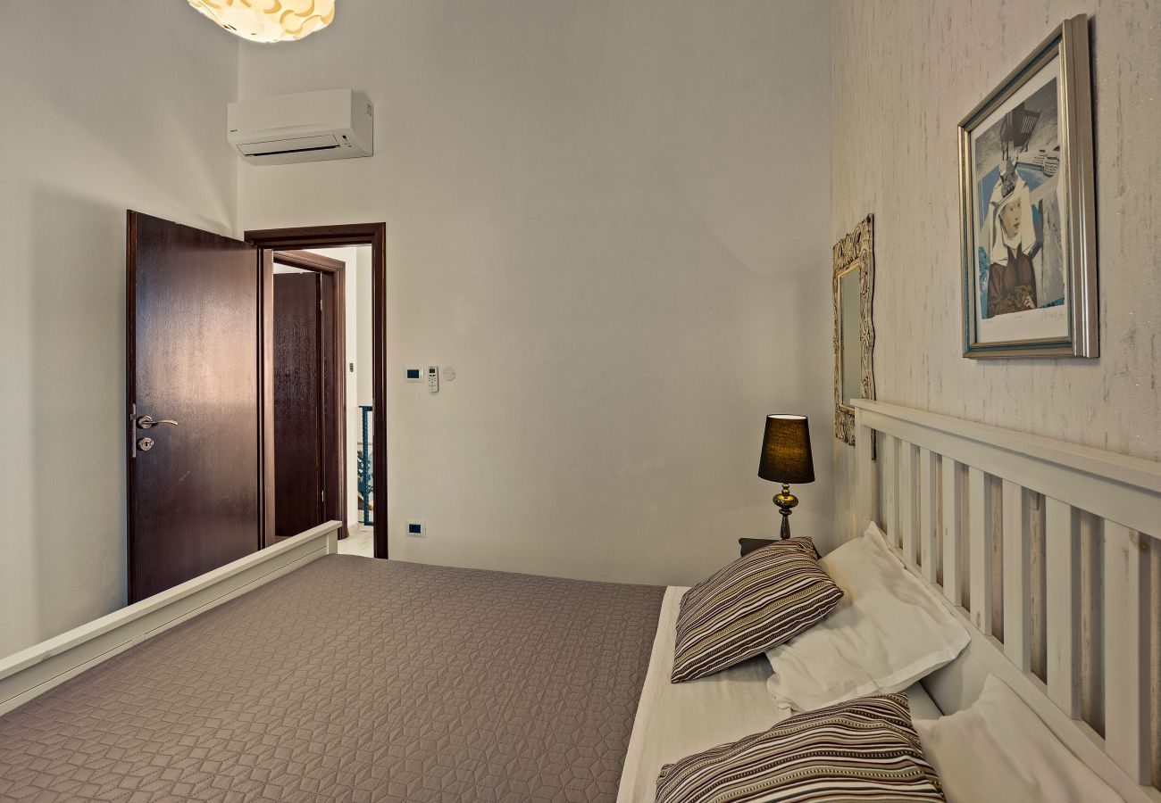 Villa in Labin - Charming Villa Antoana for families and kids in Labin - Rabac with children playground & private pool