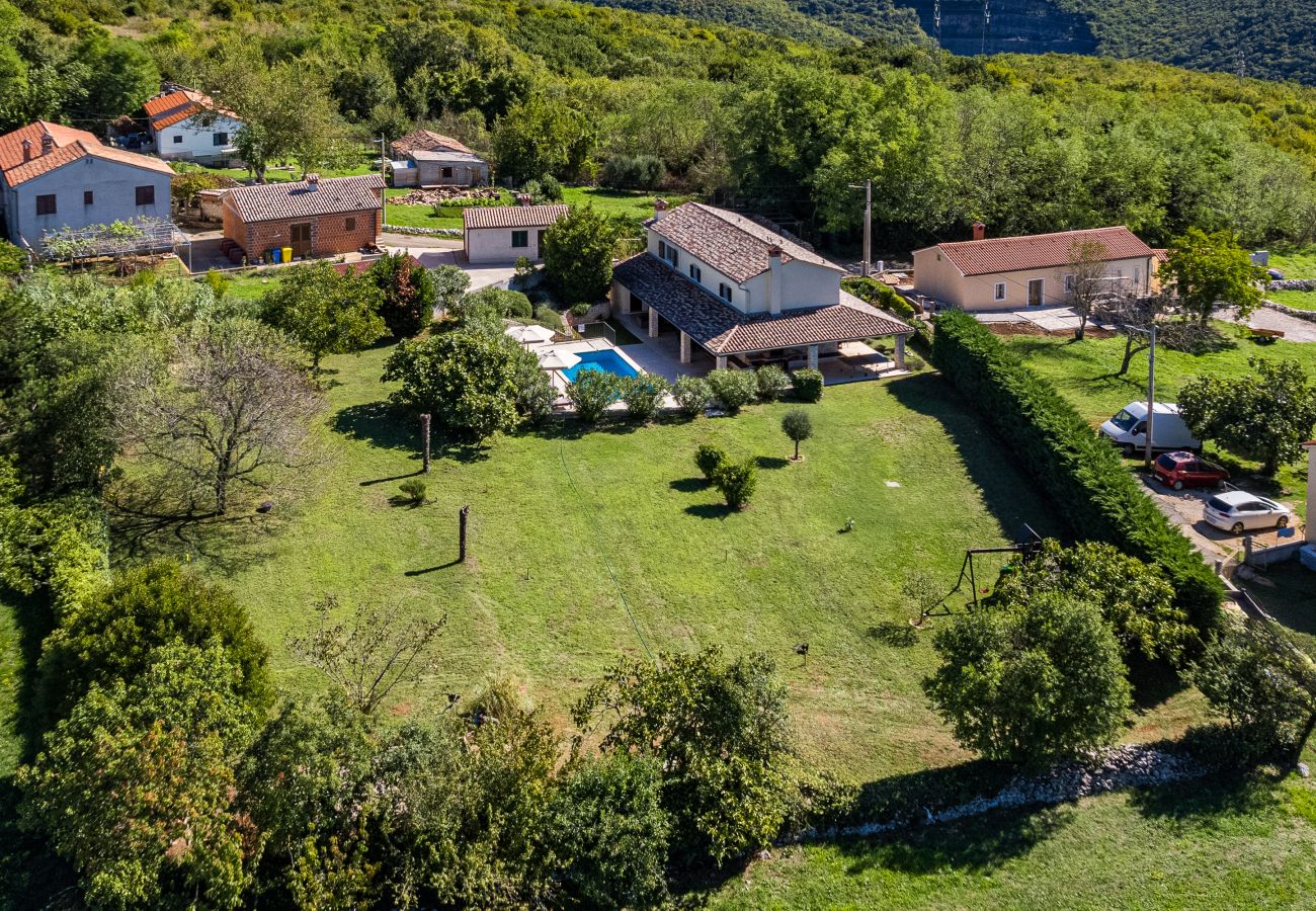 Villa in Labin - Charming Villa Antoana for families and kids in Labin - Rabac with children playground & private pool