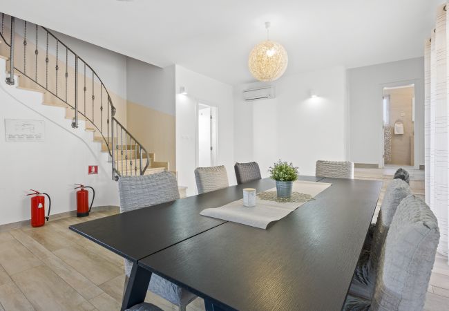 Villa in Medulin - Villa Bosco in Medulin with sea view and private pool only 300 meters from the beach Villa in Medulin - Villa Bosco in Medulin with sea view and private pool only 300 meters from the beach