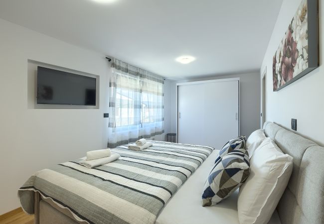 Villa in Štinjan - Villa Meri near Pula for 6 people with heated pool & only 500 m from the beach Villa in Štinjan - Villa Meri near Pula for 6 people with heated pool & only 500 m from the beach