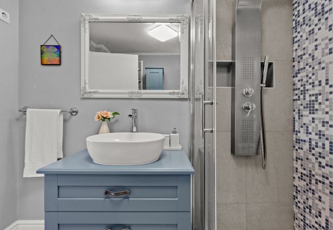 Villa in Salakovci - Villa Krasna Kuća for 5 people near Labin - Rabac with private heated pool Villa in Salakovci - Villa Krasna Kuća for 5 people near Labin - Rabac with private heated pool