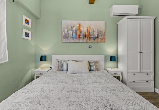 Villa in Salakovci - Villa Krasna Kuća for 5 people near Labin - Rabac with private heated pool Villa in Salakovci - Villa Krasna Kuća for 5 people near Labin - Rabac with private heated pool