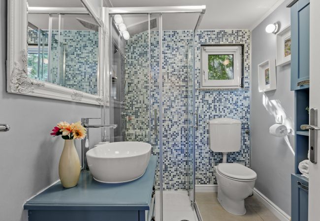 Villa in Salakovci - Villa Krasna Kuća for 5 people near Labin - Rabac with private heated pool Villa in Salakovci - Villa Krasna Kuća for 5 people near Labin - Rabac with private heated pool