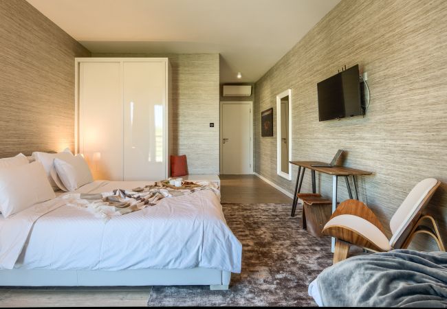 Villa in Juršici - Villa LaDominika for 14 people with wellness, tennis court, 50 m2 heated pool in Central Istria Villa in Juršici - Villa LaDominika for 14 people with wellness, tennis court, 50 m2 heated pool in Central Istria