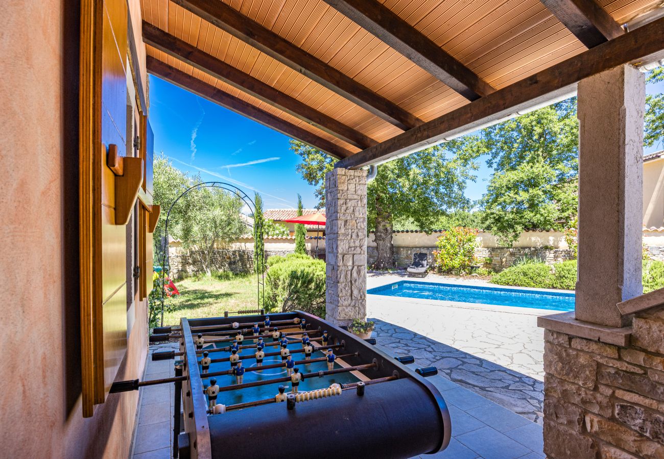 Villa in Divšici - Villa Boduleri for 9 people in Central Istria with private pool & children playground 