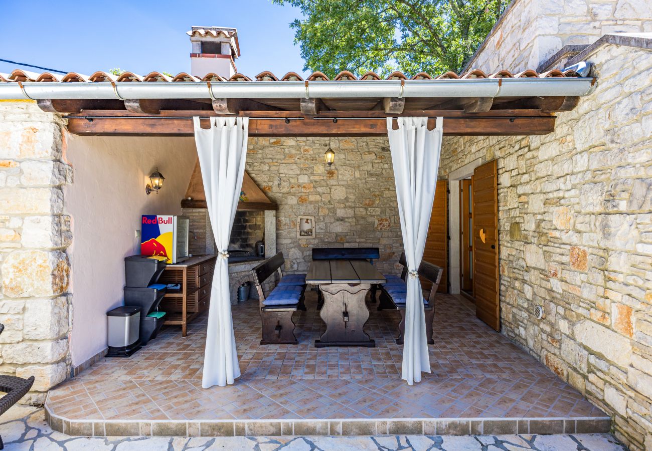 Villa in Divšici - Villa Boduleri for 9 people in Central Istria with private pool & children playground 