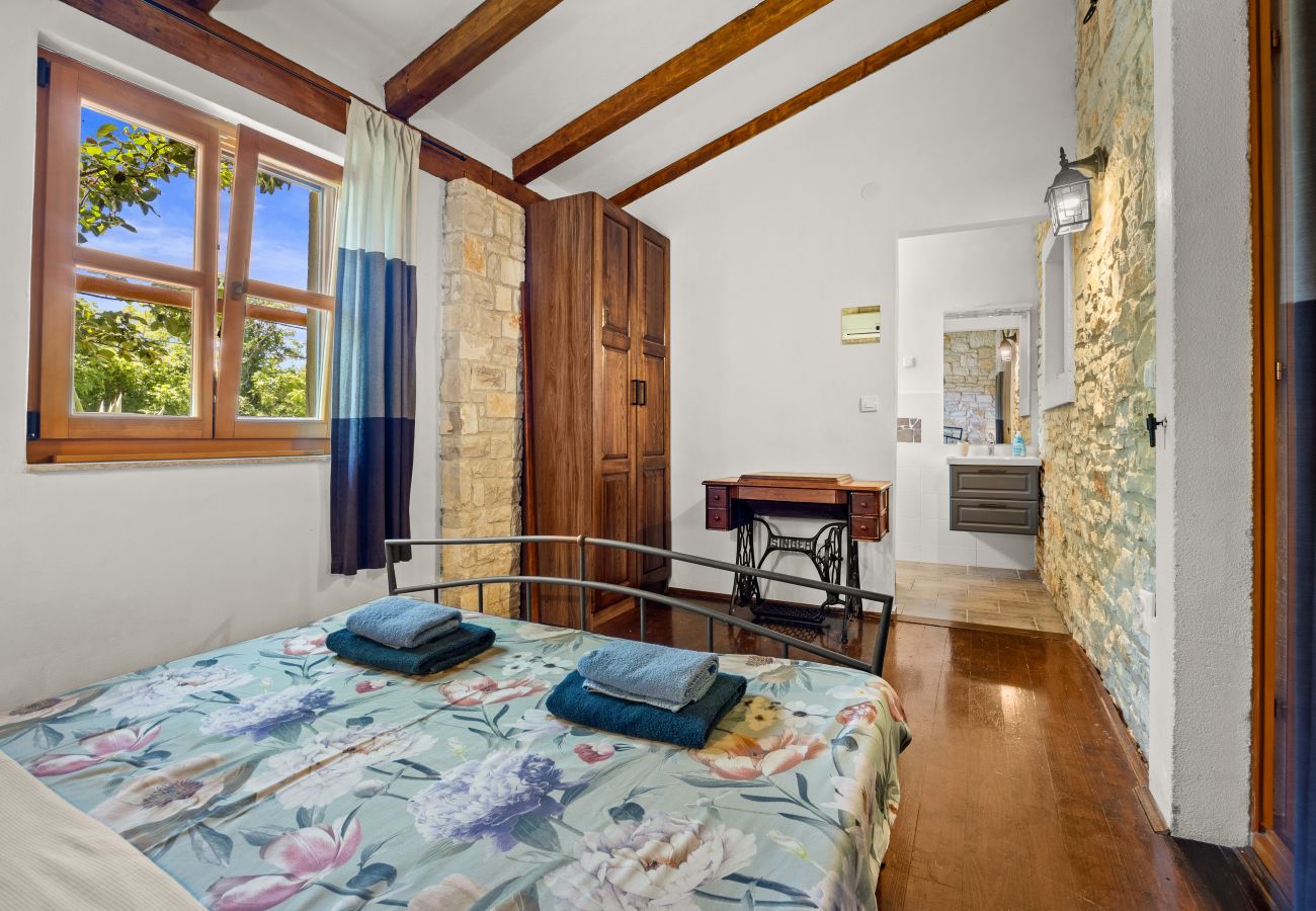 Villa in Divšici - Villa Boduleri for 9 people in Central Istria with private pool & children playground 