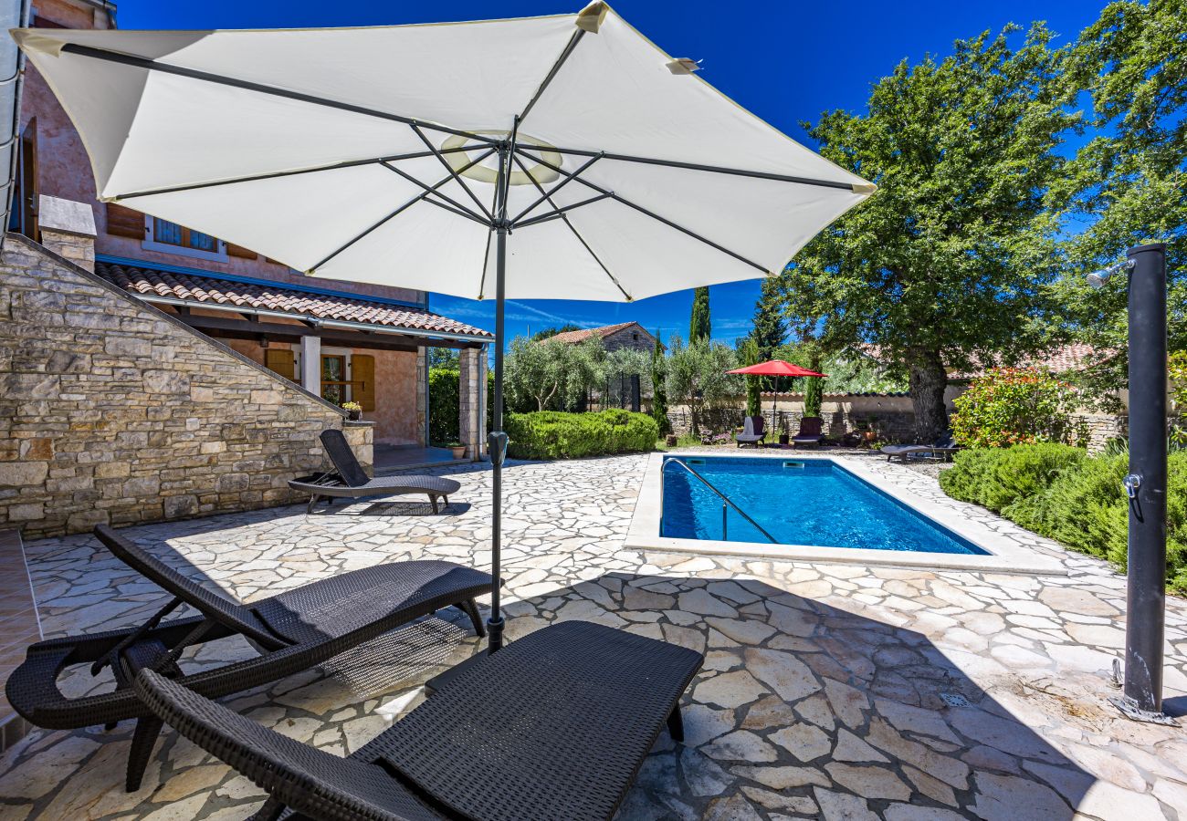 Villa in Divšici - Villa Boduleri for 9 people in Central Istria with private pool & children playground 