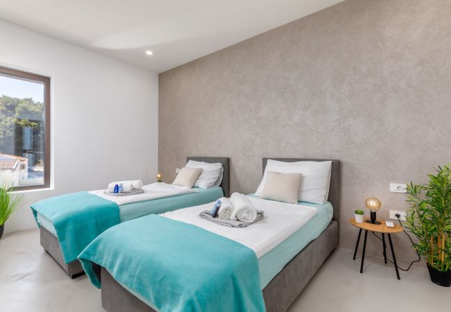 Villa in Pula - Villa Adora for 6 people in Pula with private pool, jacuzzi & children playground Villa in Pula - Villa Adora for 6 people in Pula with private pool, jacuzzi & children playground