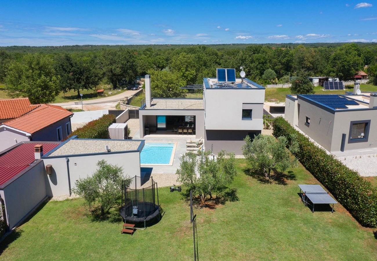 Villa in Gajana - Villa Median for 10 people with sea view, kids playground & pet friendly - only 3 km from beach 