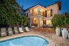 Villa in Umag - Villa Magnolia in Umag for 10 persons - beachfront - with sea view, jacuzzi and fitness area Villa in Umag - Villa Magnolia in Umag for 10 persons - beachfront - with sea view, jacuzzi and fitness area