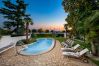 Villa in Umag - Villa Magnolia in Umag for 10 persons - beachfront - with sea view, jacuzzi and fitness area Villa in Umag - Villa Magnolia in Umag for 10 persons - beachfront - with sea view, jacuzzi and fitness area