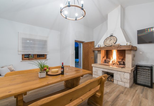 Villa in Pazin - Villa Anima for 8 people in Central Istria with children playground and 50 m2 private pool Villa in Pazin - Villa Anima for 8 people in Central Istria with children playground and 50 m2 private pool