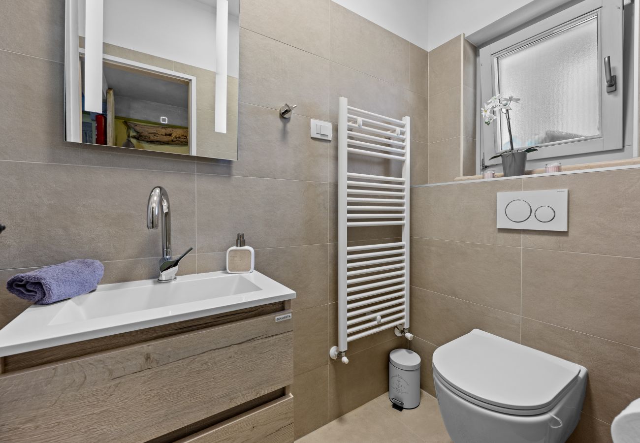 Villa in Kontešici - Villa Emely for 8 people near Poreč with heated pool & jacuzzi