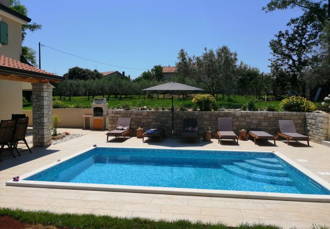 Villa in Umag - Villa Stella Juricani for 6 people near Umag with private pool only 4 km from the beach Villa in Umag - Villa Stella Juricani for 6 people near Umag with private pool only 4 km from the beach