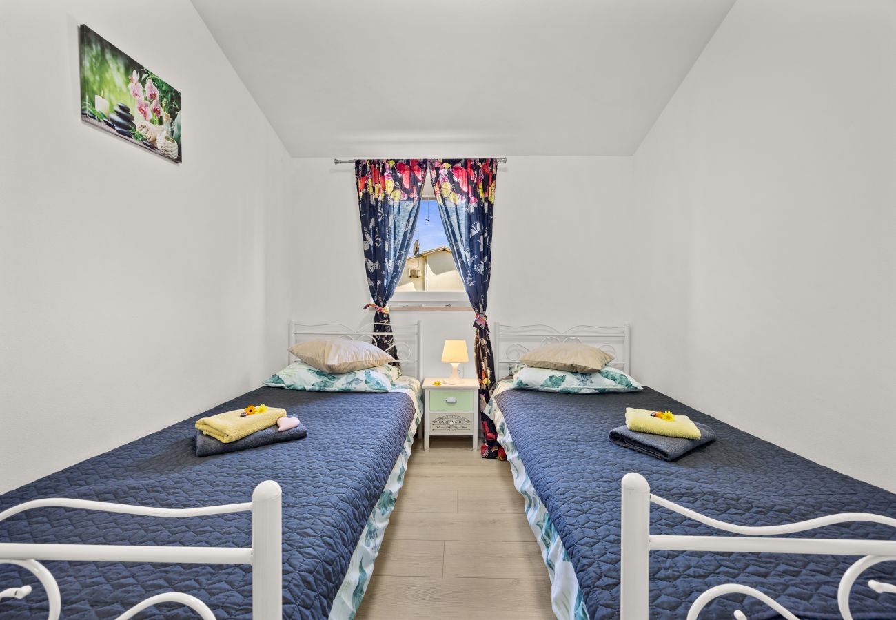 Villa in Umag - Villa Stella Juricani for 6 people near Umag with private pool only 4 km from the beach