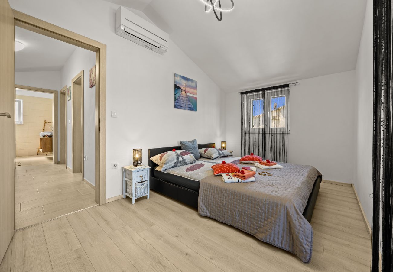 Villa in Umag - Villa Stella Juricani for 6 people near Umag with private pool only 4 km from the beach